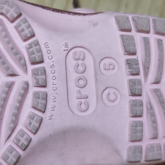 Crocs Kids Classic Glitter Clog Pink Color - Picture 10 of 11